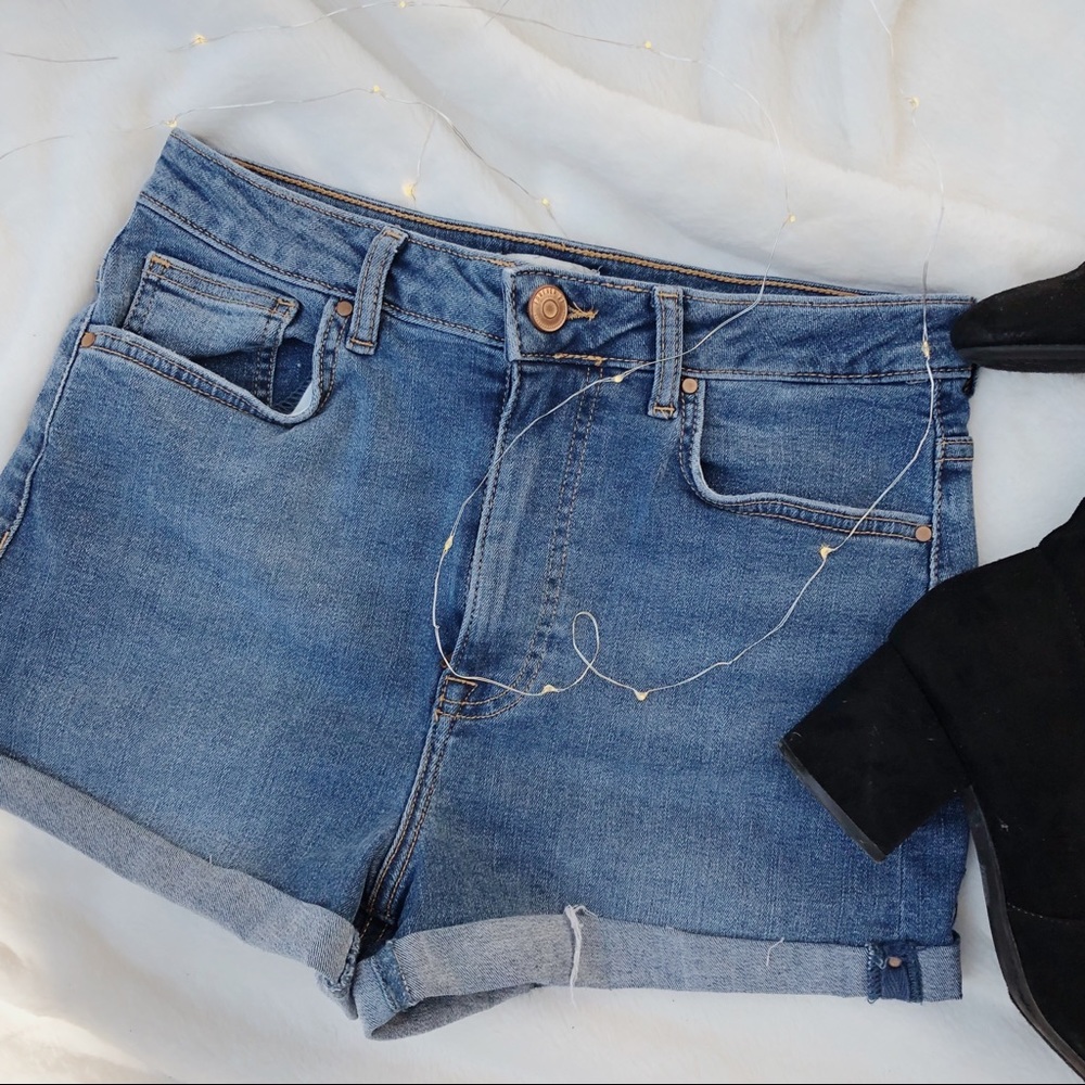 High-waisted Jean Shorts